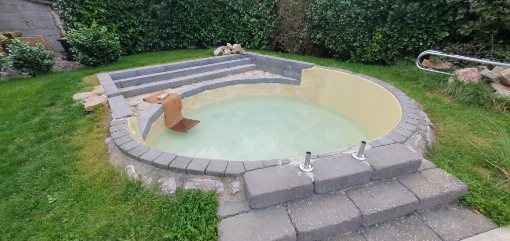 Gartenpool Schwimmpool im Garten in Euskirchen